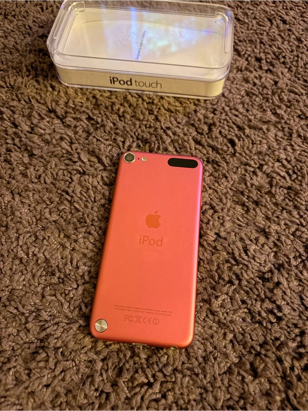 Apple iPod touch White Front Pink Back